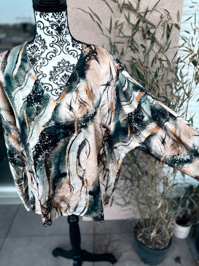 Magnifique blouse neuve femme, taille unique, marque unika - photo numéro 2