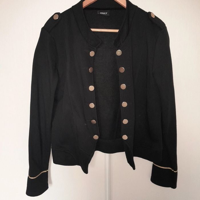 Veste Only