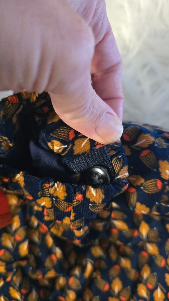 Neuve (non portée) 🤩😍  🏷superbe jupe velours 10 ans fille 😍🤩🩷 - photo numéro 5