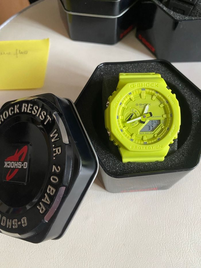 Montre G Shock jaune fluo - photo numéro 2
