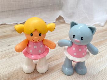 Figurines poupée et chat Twist and Click