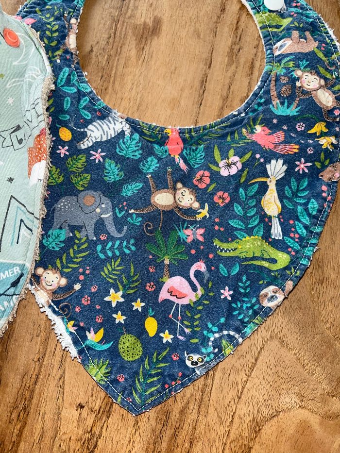 Lot de Bavoir - photo numéro 2