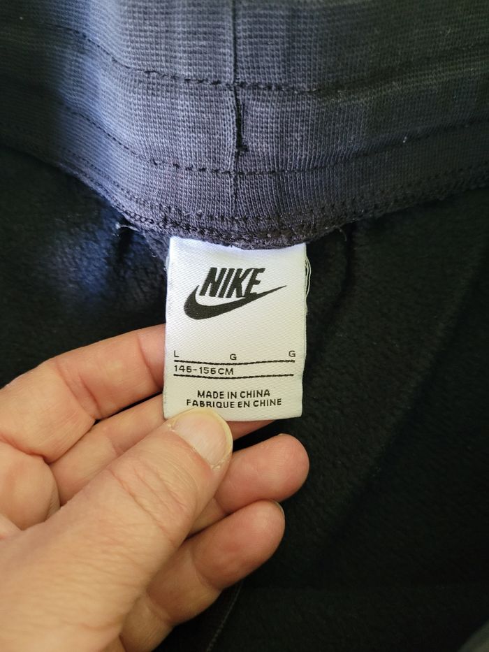 jogging nike 12ans (4e) - photo numéro 4
