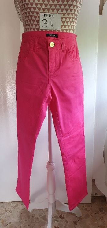 Pantalon, rose,longueur 93cm,neuf, taille standard, forme régular, en coton &elasthanne, marque Morg