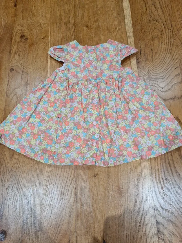 Robe fleurs - photo numéro 2