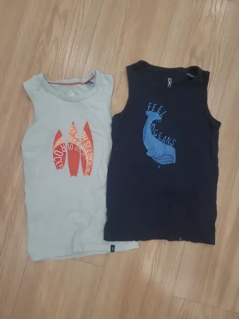 Lot 2 t-shirts sans manches