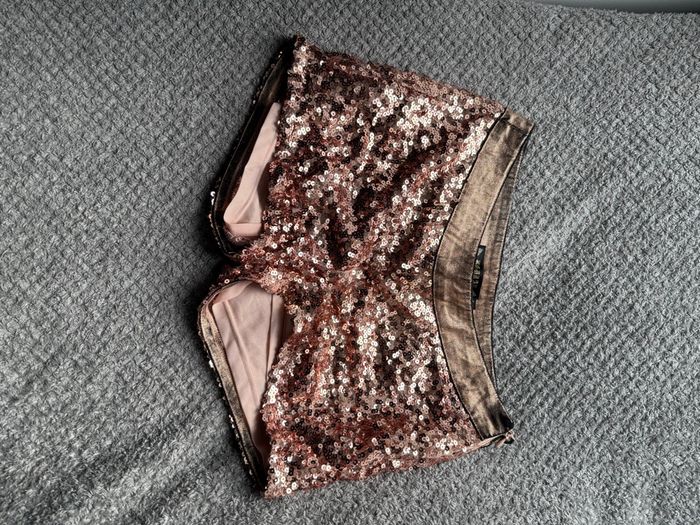 Lot 38 femme idéal revendeur - photo numéro 4