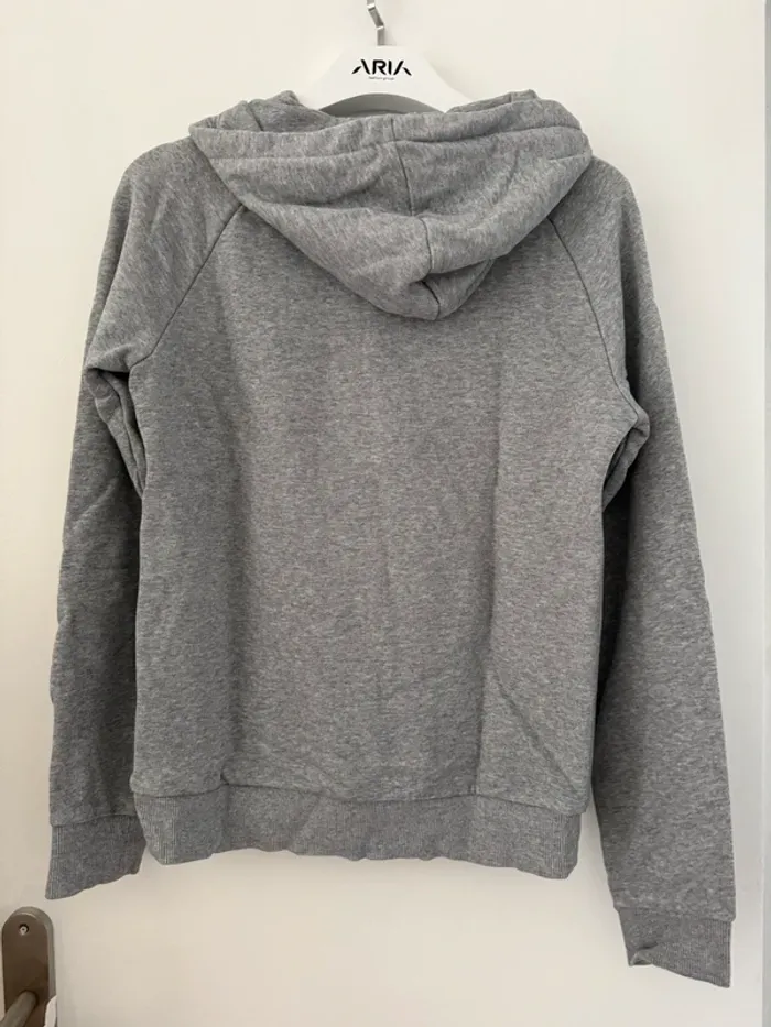 Sweat Hummel taille S - photo numéro 2