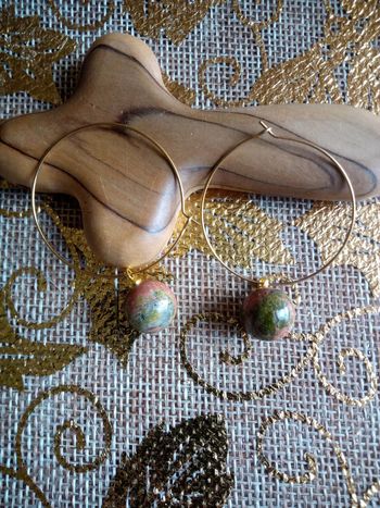 boucles d'oreilles en unakite