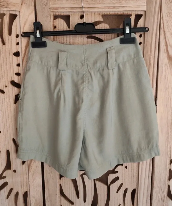 Short fluide T 32 Amisu - photo numéro 6