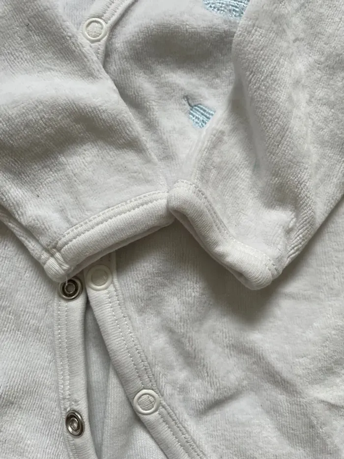 Pyjama 1 mois - photo numéro 3