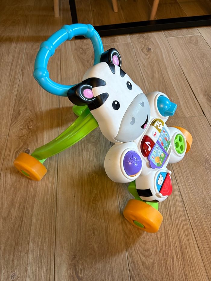 Chariot de marche + activités dessus - photo numéro 2