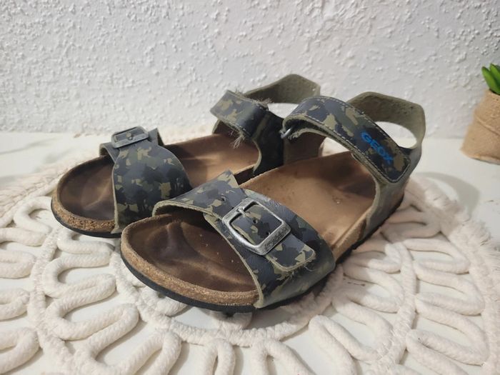 Sandales Geox garçon 👦 taille 34 - photo numéro 2