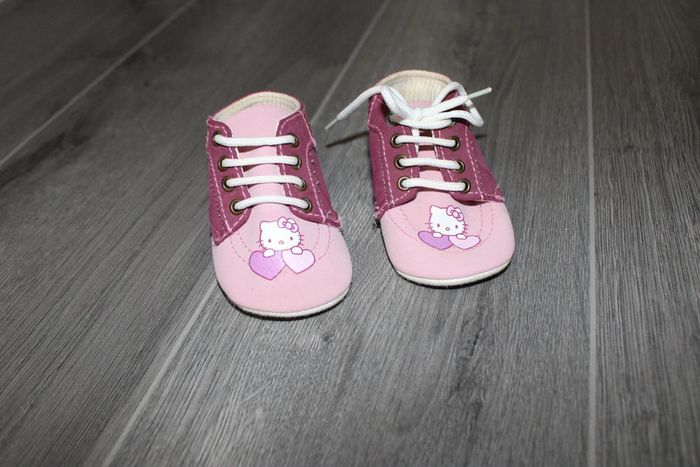 Chaussures à lacets Hello Kitty 6 mois - photo numéro 4