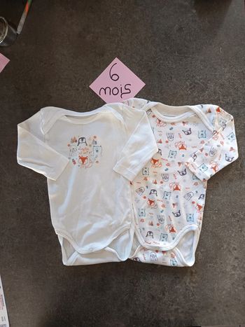 Lot bodies "hello winter" 6 mois