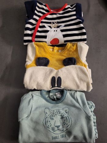 Lot de 3 pyjamas  6 mois
