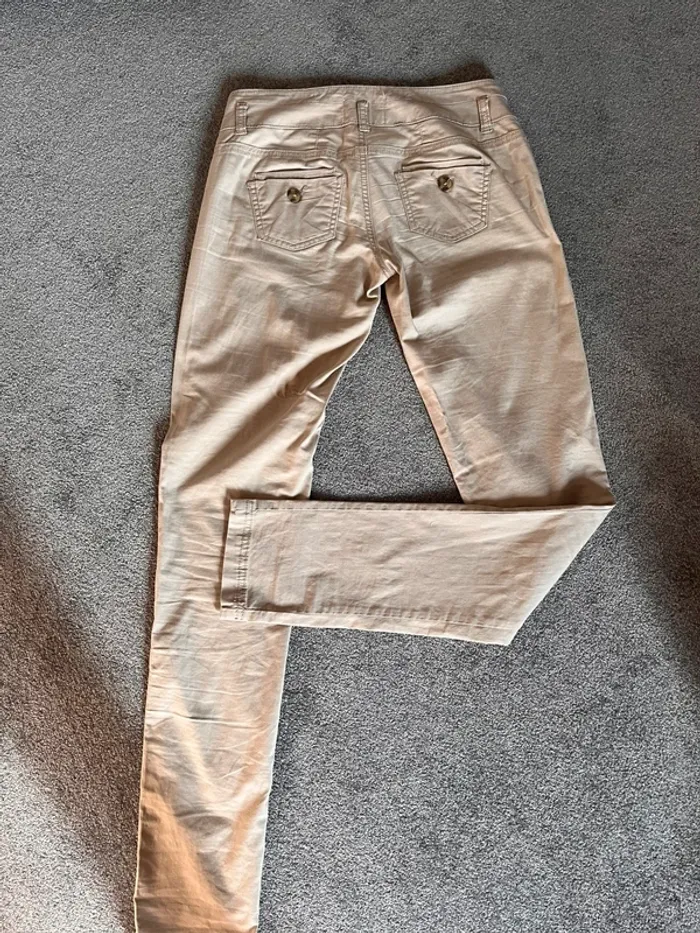 Pantalon bershka beige - photo numéro 2