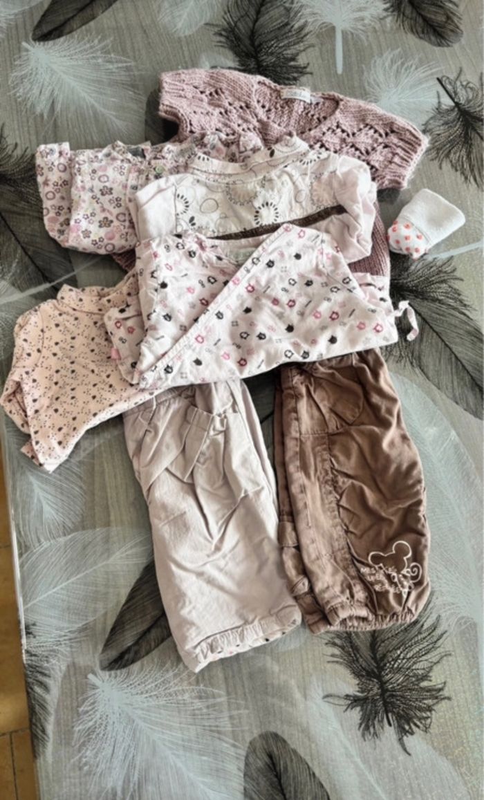 Lot vêtements bébé fille