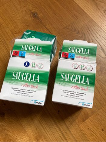 Lot serviettes Saugella