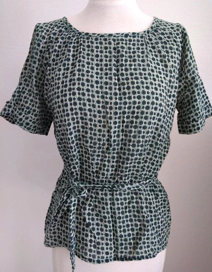 Haut manches courtes taille 40