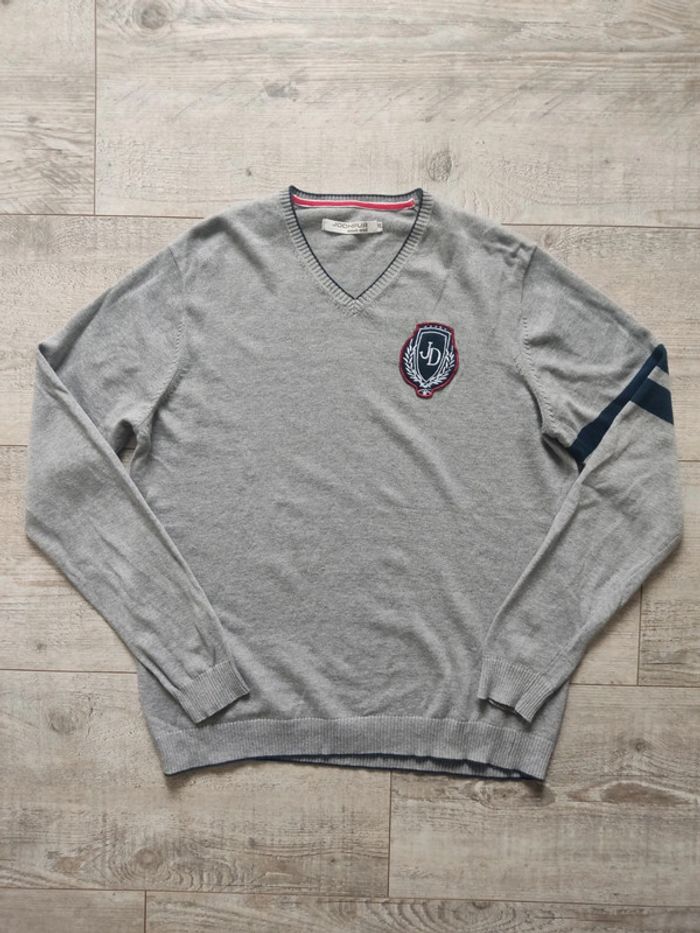 Pull d'hiver manches longues col V gris contours bleu marine patch brodé taille XL Jodhpur