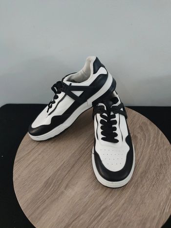 Basket Mila en cuir eco taille 39 neuve