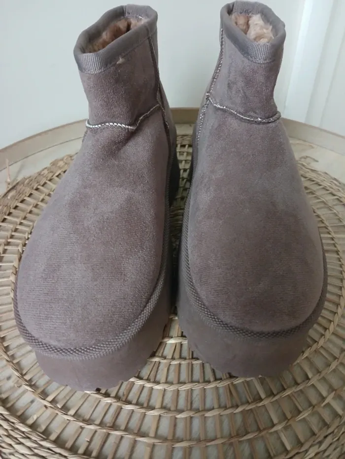 Boots taupe - photo numéro 2