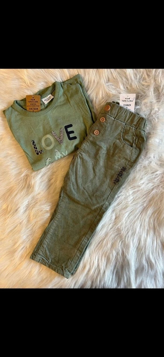 (Neufs non portés) 🏷😍🤩superbe ensemble teeshirt ml et pantalon velours 23 mois garçon