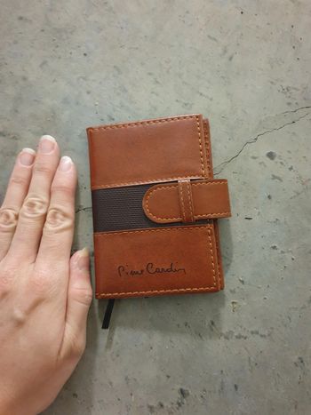 Magnifique porte cartes neuf vintage cardin