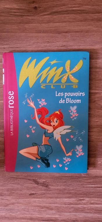 Livre " Winx Les pouvoirs de Bloom"