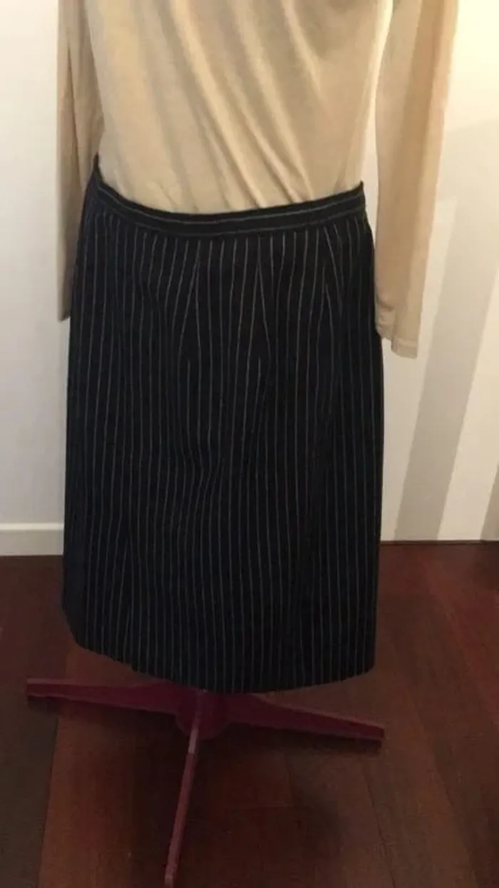 Jupe fines rayures mi mollets