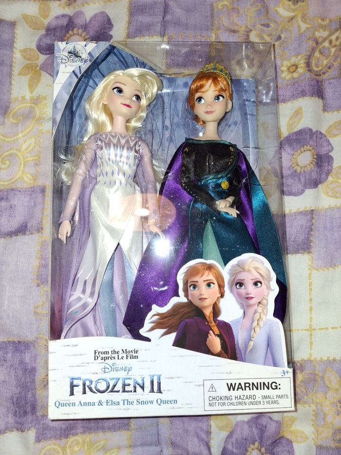 Set poupées disney frozen 2 reine Anna et Elsa