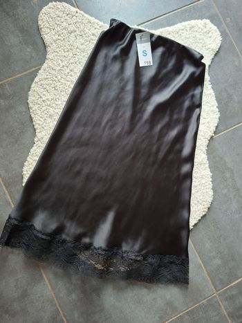 Jupe longue noire dentelle neuve S primark fluide S 36 38 tissus epais neuf