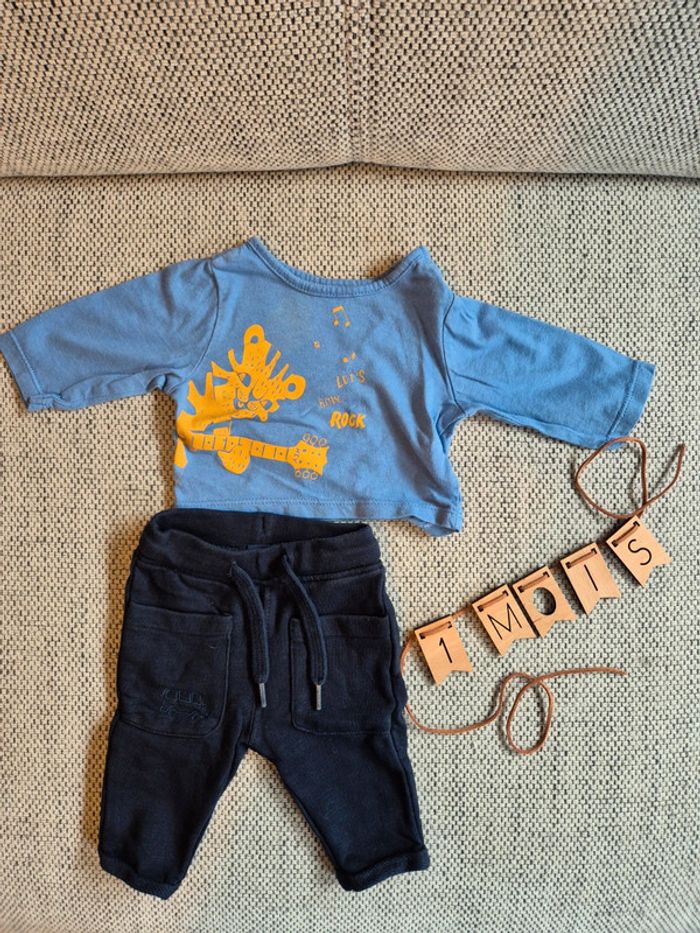 Tenue t-shirt + pantalon