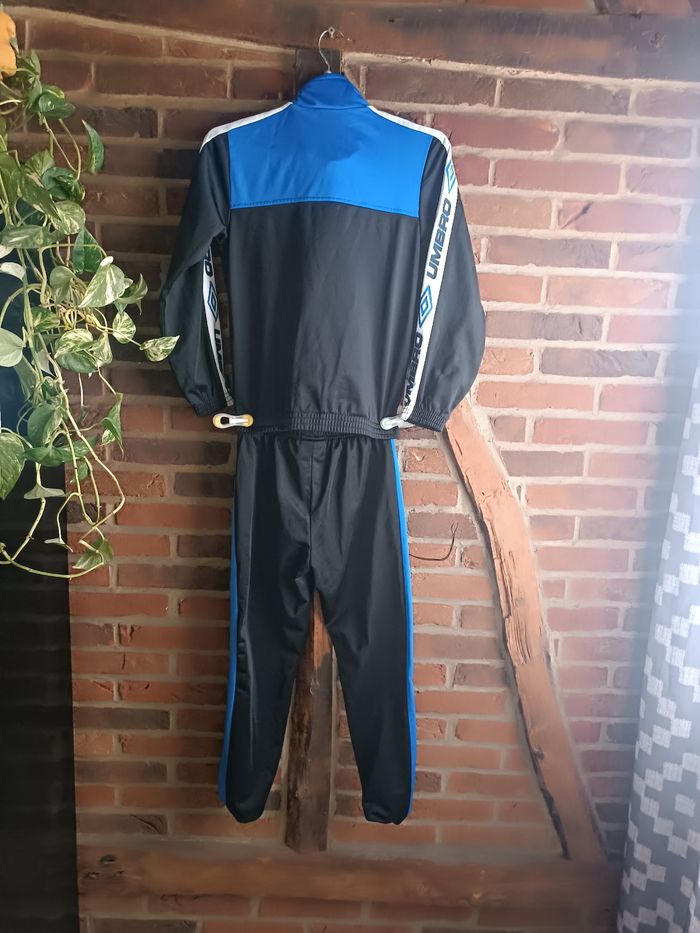 Ensemble jogging - photo numéro 3
