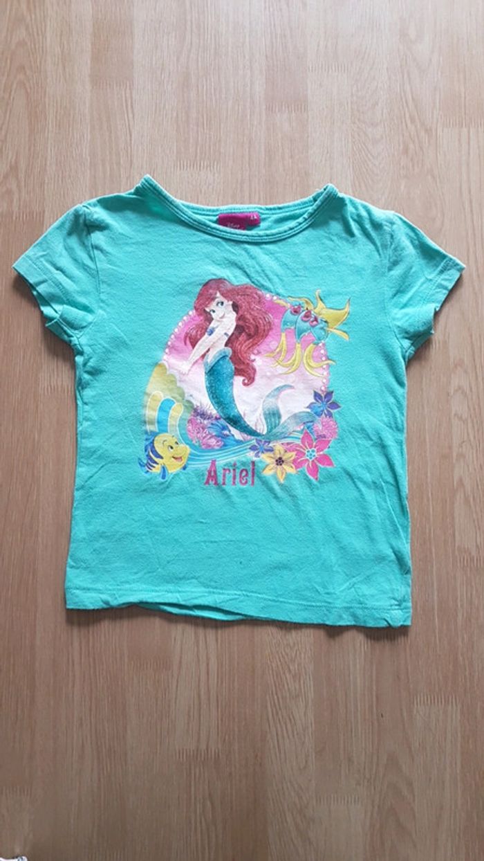 T shirt Disney princesses Ariel 4 ans