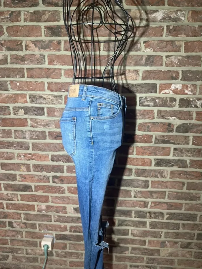 Jeans skinny bleu Bershka Taille S / 36 - photo numéro 10