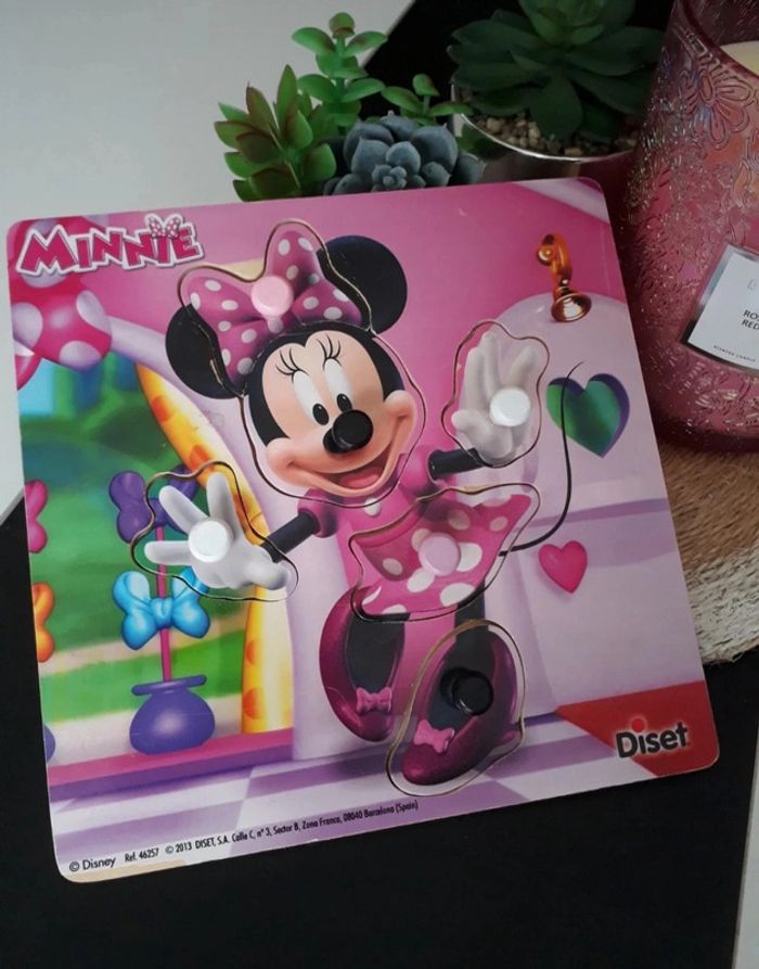 Puzzles Disney Minnie🌿💞 - photo numéro 3