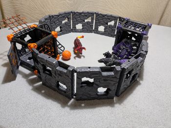 BattleCave Arena