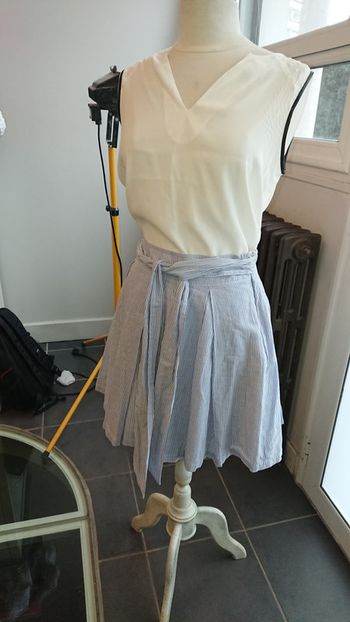 Jupe pimkie bleue et blanche t 38 neuve