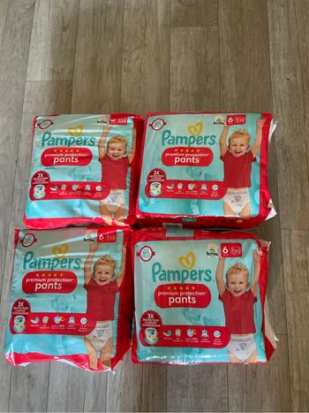 Mega pack de 108 couches pampers premium protection pants  taille 6 neuf
