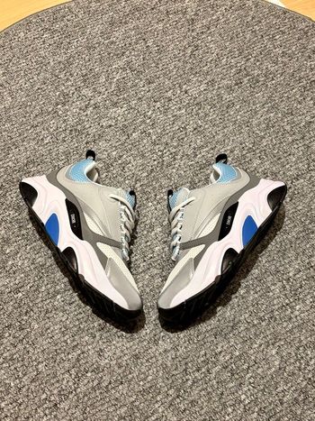 Chaussure b22 blanche gris bleu 