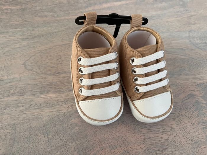 Chaussure bébé - photo numéro 3