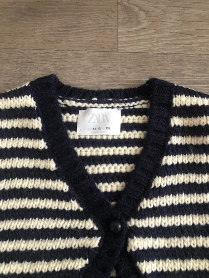 Zara gilet taille 11/12 ans excellent état - photo numéro 2