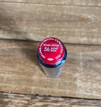Rouge à lèvres Yves Rocher Numéro 56 Rouge vertige Satiné Satin