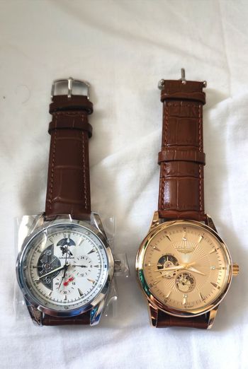 Lot de 2 montres automatiques style squelette / Neuves