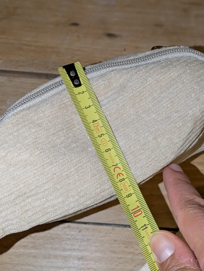 Banane en velours beige – Stylée & pratique - photo numéro 6