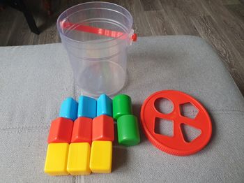 Jeu d'encastrement de forme
