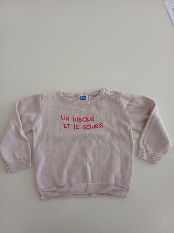 Pull taille 18 mois