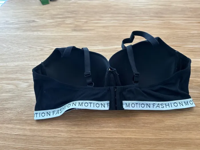 Soutien gorge - photo numéro 2